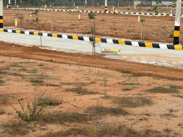 Residential Plot in Kondamadugu for resale Yadadri Bhuvanagiri. The reference number is 20209852