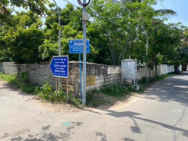 Residential Plot in Kottivakkam for resale Chennai. The reference number is 20280342