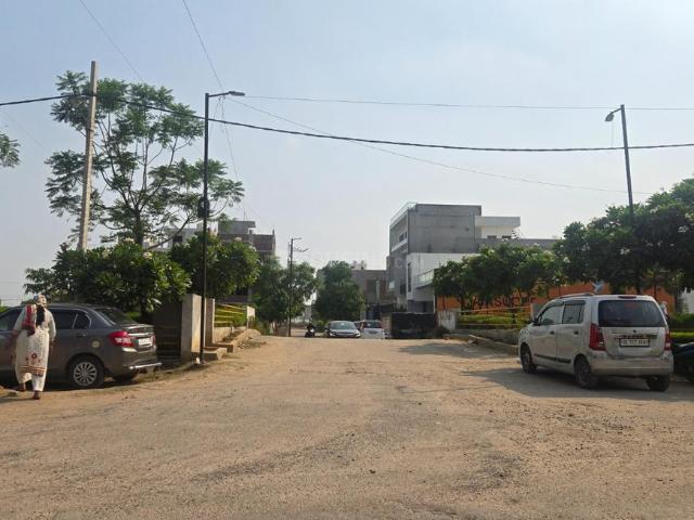 Residential Plot in Lal Kuan for resale Ghaziabad. The reference number is 20553840