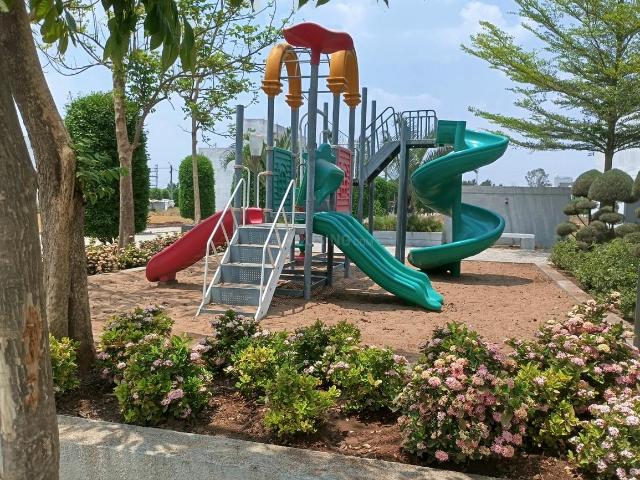 Residential Plot in Limbodi for resale Indore. The reference number is 20223240