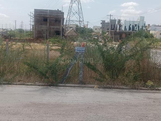Residential Plot in Lingam Nagar for resale Tiruchirappalli. The reference number is 20794335