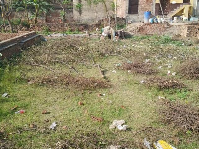 Residential Plot in Loni for resale Ghaziabad. The reference number is 19783621