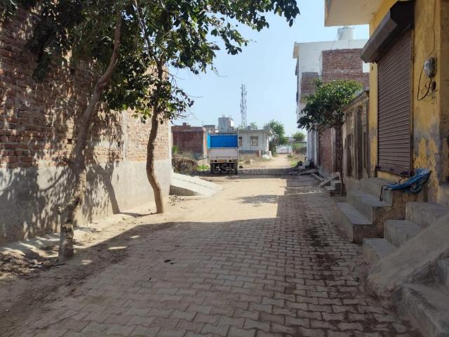 Residential Plot in Loni for resale Ghaziabad. The reference number is 20248550