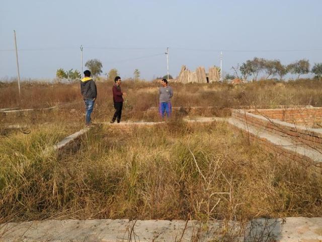 Residential Plot in Loni for resale Ghaziabad. The reference number is 9663659