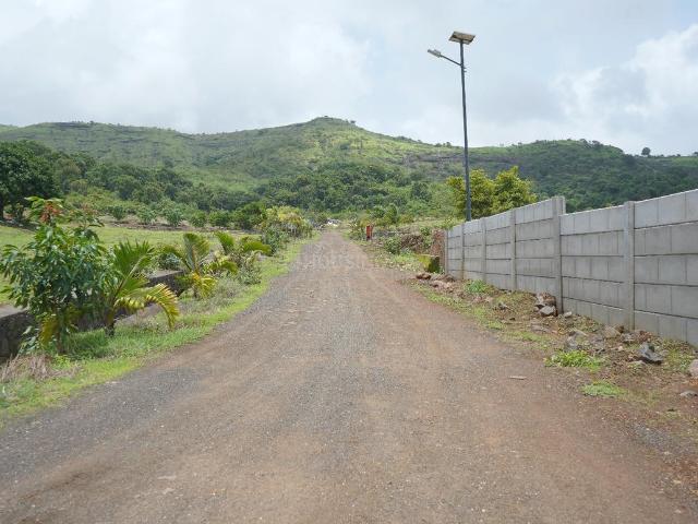 Residential Plot in Pahine for resale Nashik. The reference number is 20701658