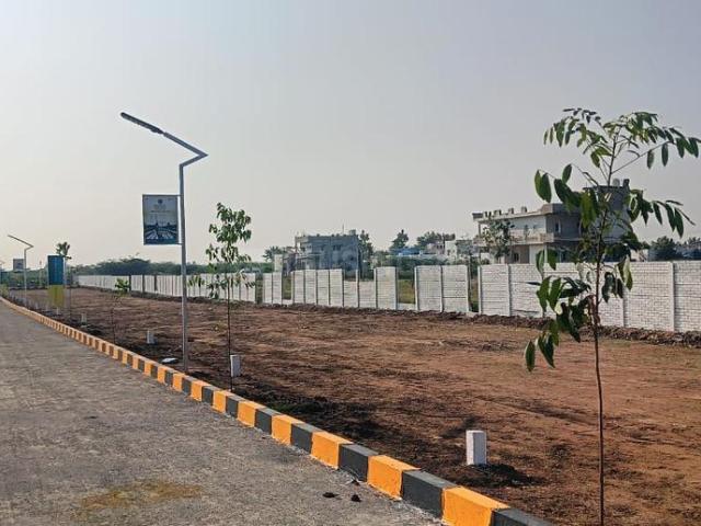Residential Plot in Panaiyur for resale Madurai. The reference number is 18587411
