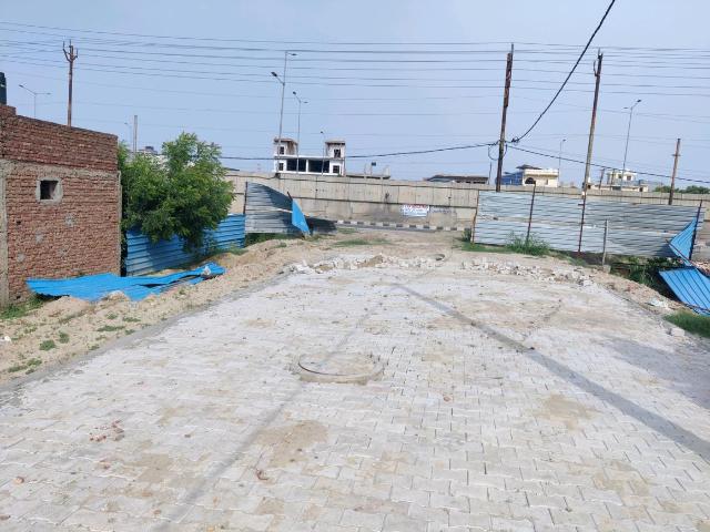Residential Plot in Pandav Nagar for resale Ghaziabad. The reference number is 20710040