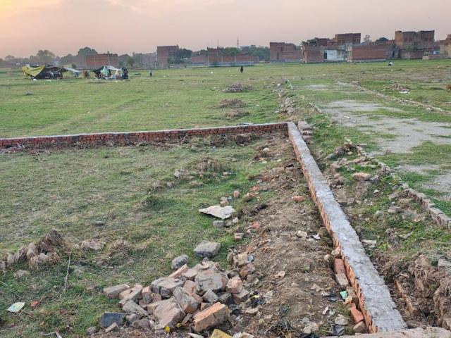 Residential Plot in Parao for resale Varanasi. The reference number is 19162358
