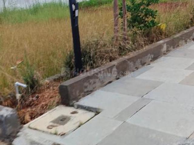 Residential Plot in Paritala for resale Vijayawada. The reference number is 20024024