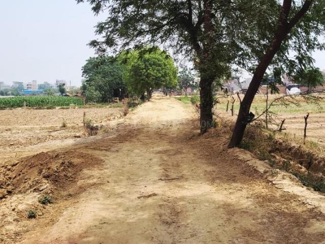 Residential Plot in Parikrama Marg for resale Vrindavan. The reference number is 20957920