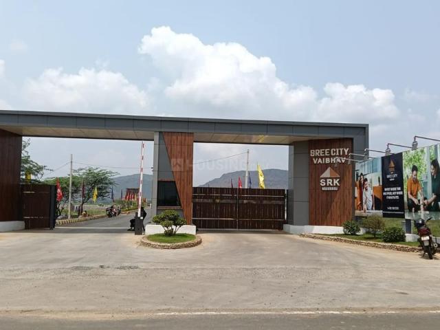 Residential Plot in Pathapadu for resale Vijayawada. The reference number is 20760708