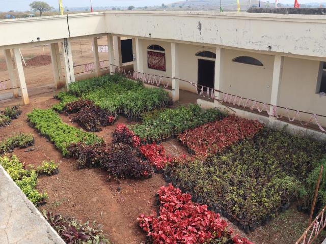 Residential Plot in Pedda Gopalaram for resale Sangareddy. The reference number is 10959654