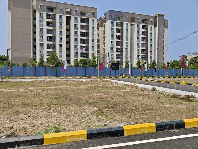 Residential Plot in Perungalathur for resale Chennai. The reference number is 19797379