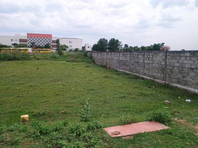 Residential Plot in Perungalathur for resale Chennai. The reference number is 20745344