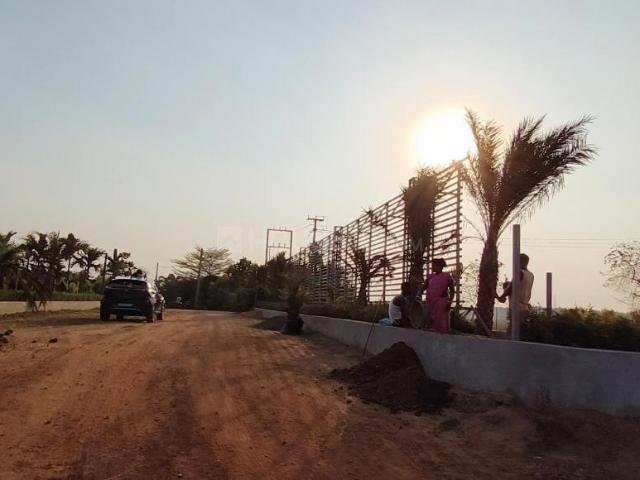 Residential Plot in Phulnakhara for resale Cuttack. The reference number is 20331685