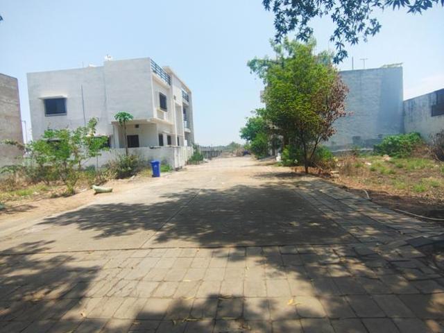 Residential Plot in Pirda 2 for resale Raipur. The reference number is 20188272