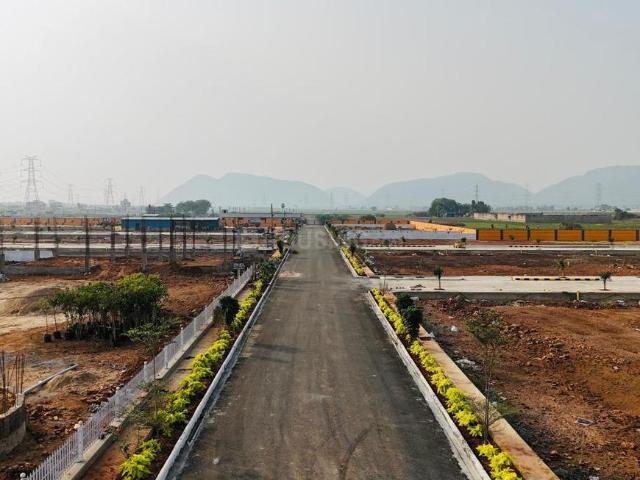 Residential Plot in PNT Colony for resale Vijayawada. The reference number is 19608859