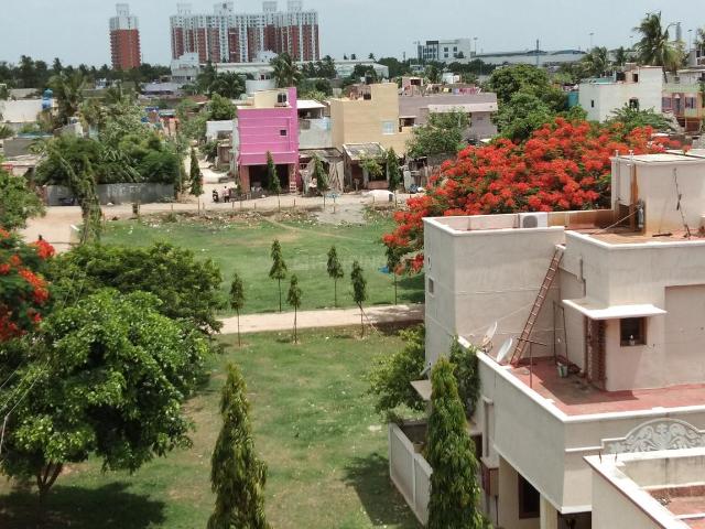 Residential Plot in Poonamallee for resale Chennai. The reference number is 17296484