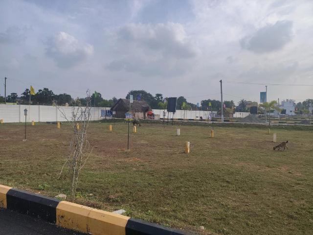 Residential Plot in Poonamallee for resale Chennai. The reference number is 19049861
