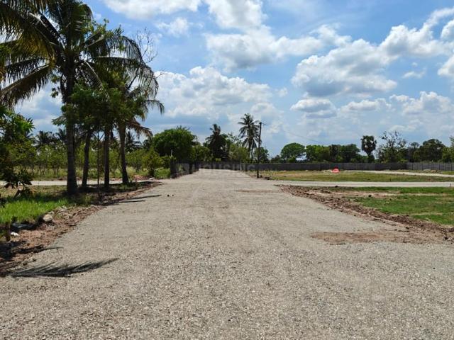 Residential Plot in Poonamallee for resale Chennai. The reference number is 20237287