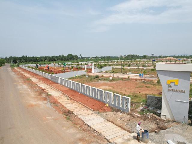 Residential Plot in Poranki for resale Vijayawada. The reference number is 19302388