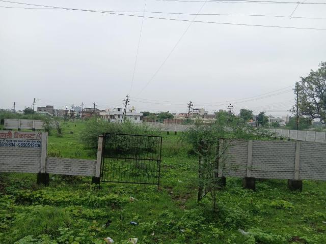 Residential Plot in Pratap Nagar for resale Nagpur. The reference number is 18448458