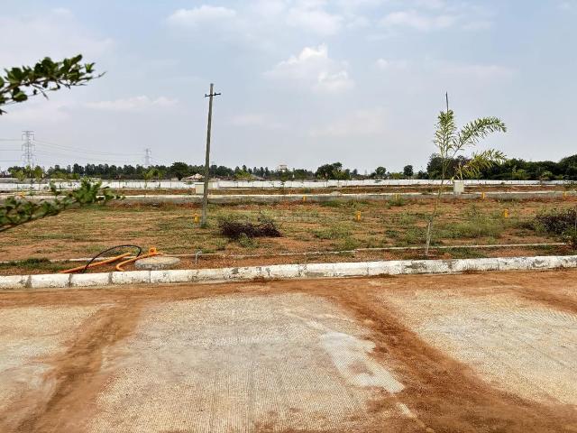 Residential Plot in Rudraram for resale Sangareddy. The reference number is 19946538