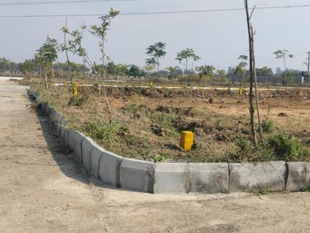 Residential Plot in Rudraram for resale Sangareddy. The reference number is 20296796