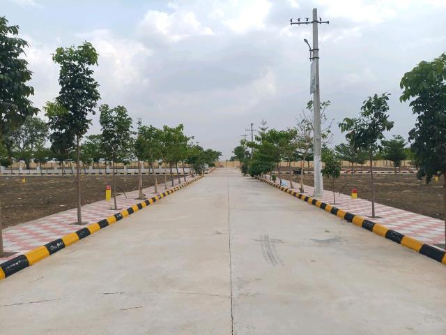 Residential Plot in Rudraram for resale Sangareddy. The reference number is 20311492