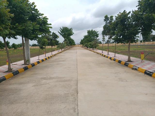Residential Plot in Rudraram for resale Sangareddy. The reference number is 20723885