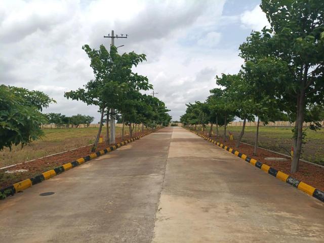 Residential Plot in Rudraram for resale Sangareddy. The reference number is 20725898