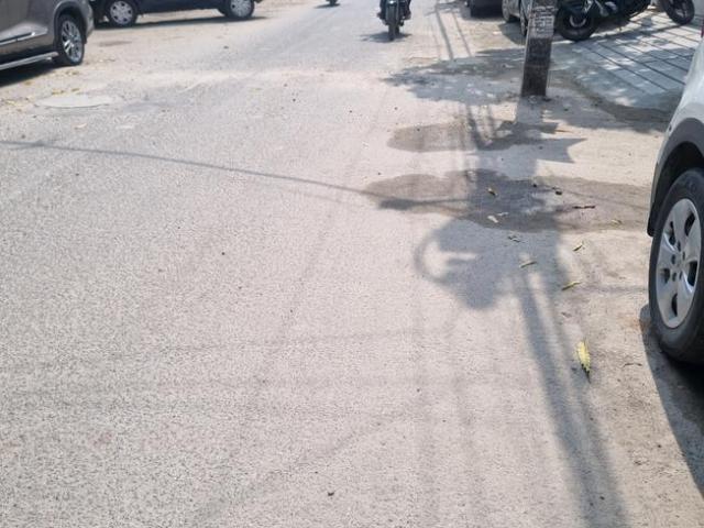 Residential Plot in Rajouri Garden for resale New Delhi. The reference number is 19664113