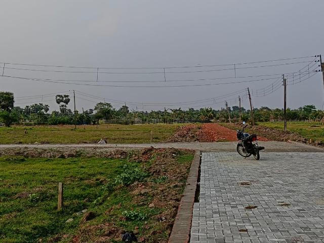 Residential Plot in Rajarhat for resale Kolkata. The reference number is 20107354