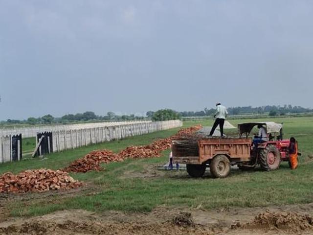 Residential Plot in Ral for resale Vrindavan. The reference number is 20971773