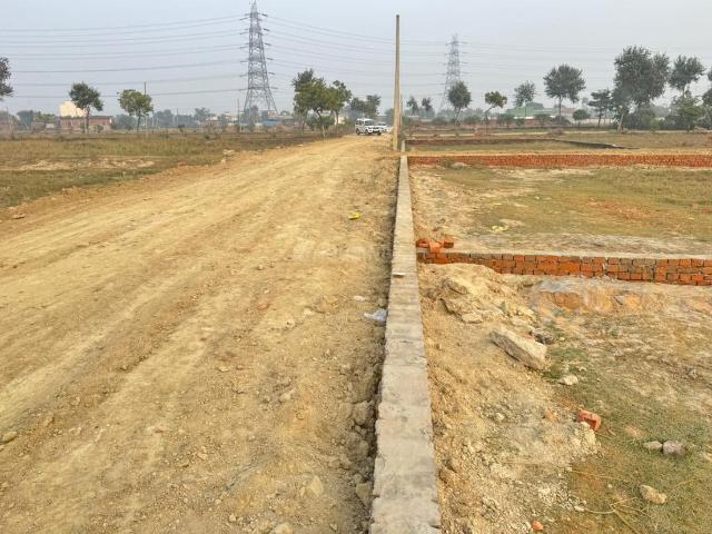 Residential Plot in Ram Nagar for resale Varanasi. The reference number is 19062188