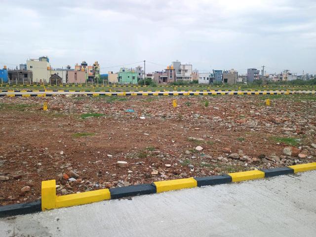 Residential Plot in Red Hills for resale Chennai. The reference number is 16370320