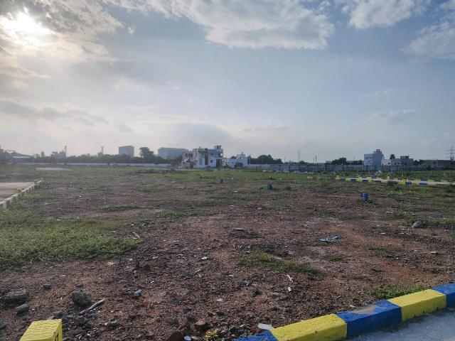 Residential Plot in Red Hills for resale Chennai. The reference number is 17583201