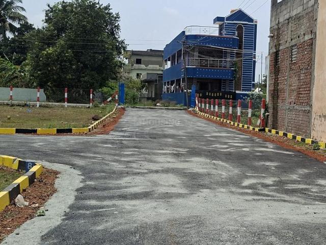 Residential Plot in Red Hills for resale Chennai. The reference number is 18822310