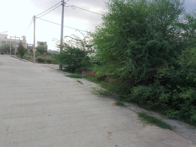 Residential Plot in Roberts Lines for resale Lucknow. The reference number is 20755605