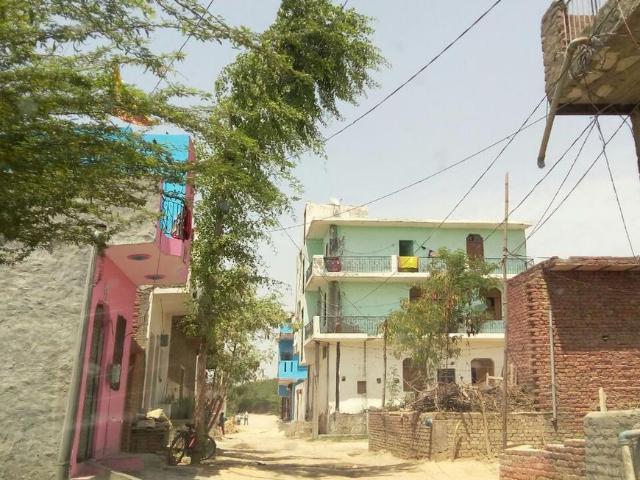 Residential Plot in Roshan Nagar for resale Faridabad. The reference number is 10438075