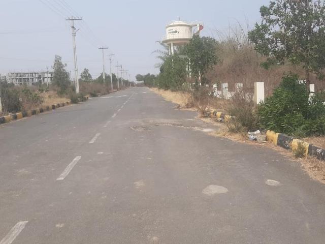 Residential Plot in Sultanpur for resale Sangareddy. The reference number is 8674292