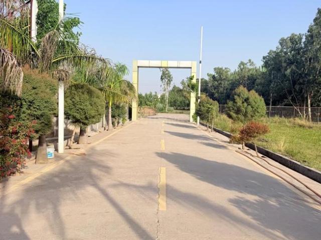Residential Plot in Sunderpur for resale Saharanpur. The reference number is 20322057