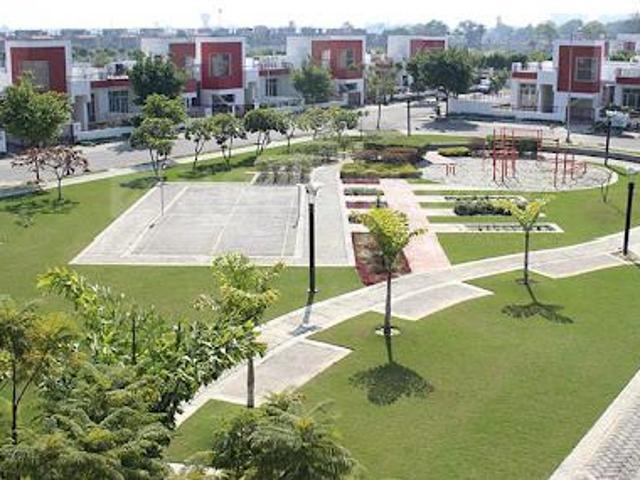 Residential Plot in Sushant Golf City for resale Lucknow. The reference number is 20762642