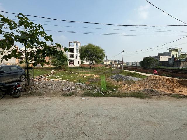 Residential Plot in Susuwahi for resale Varanasi. The reference number is 18773147