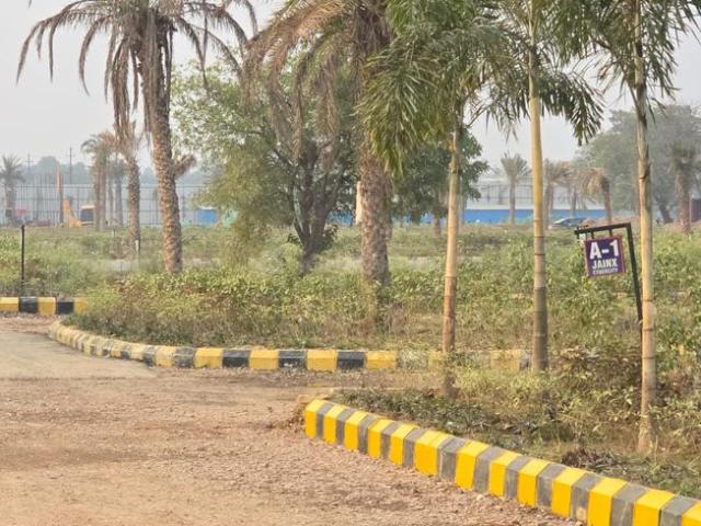 Residential Plot in Surajpur for resale Greater Noida. The reference number is 19261028
