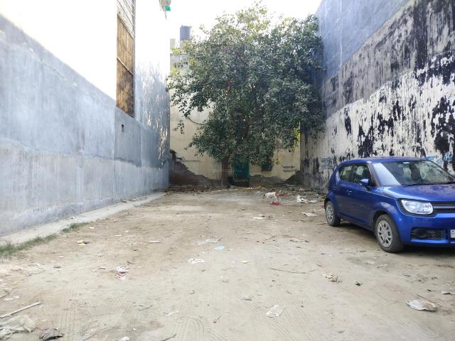 Residential Plot in Surya Nagar for resale Ghaziabad. The reference number is 11094351