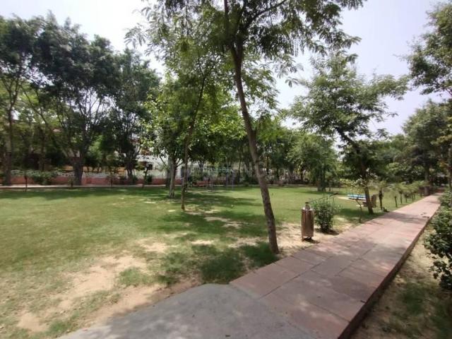Residential Plot in Swarn Nagari for resale Greater Noida. The reference number is 18062250