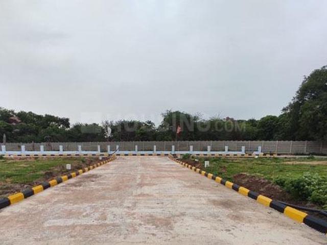 Residential Plot in Sadasivpet for resale Sangareddy. The reference number is 18138735