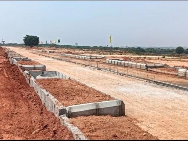 Residential Plot in Sadasivpet for resale Sangareddy. The reference number is 20055410