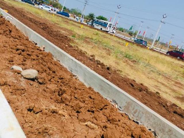 Residential Plot in Sadasivpet for resale Sangareddy. The reference number is 20342029